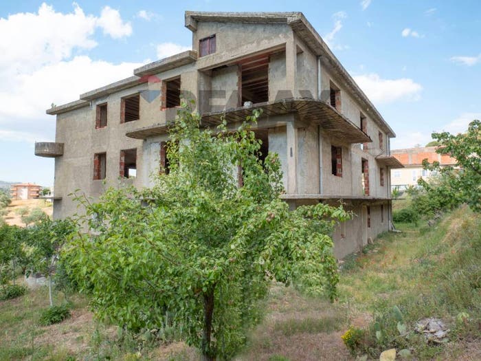 Casa con 6 locali in vendita in Via Toniolo, Mirabella Imbaccari