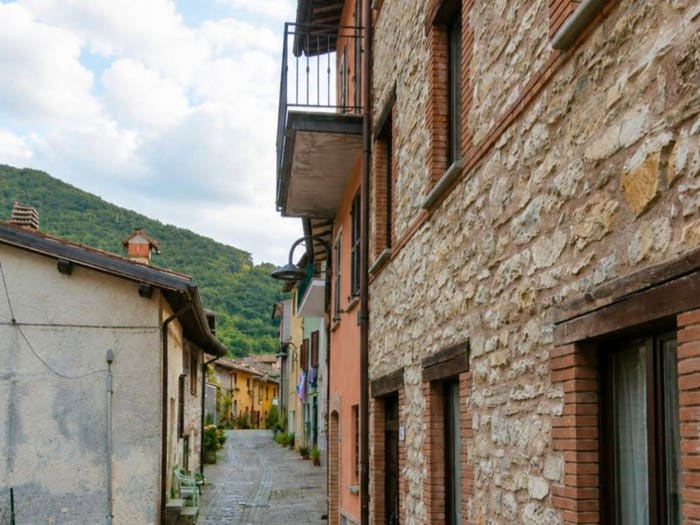 Appartamento in vendita in Via Plestia, Centro, Serravalle di Chienti