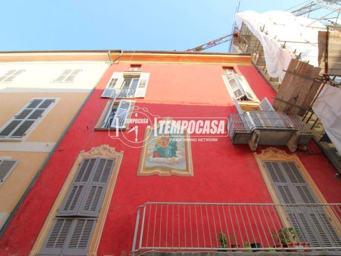 Casa quadrilocale in vendita in Via Giovanni Battista Beccaria, Breo, Mondovì