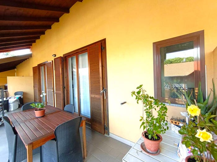 Appartamento quadrilocale in vendita in Via Chiesa, Nobile Monguzzo, Monguzzo