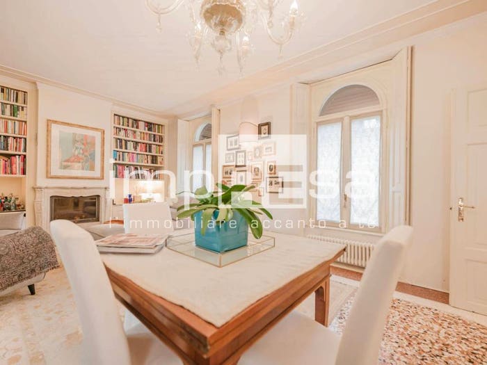 Casa con 6 locali in vendita in Via Malvolti, Centro, Conegliano