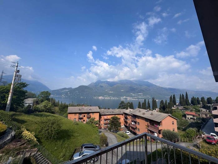 Appartamento trilocale in vendita in Via Villaggio Giardino, Centro, Bellano