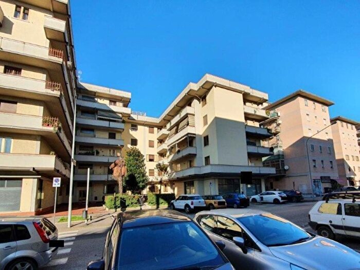 Appartamento quadrilocale in vendita in Via Pietro Mascagni, San Paolo, Prato