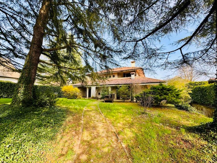 Casa con 6 locali in vendita in Via Roma, Rogoredo Valaperta Rimoldo, Casatenovo