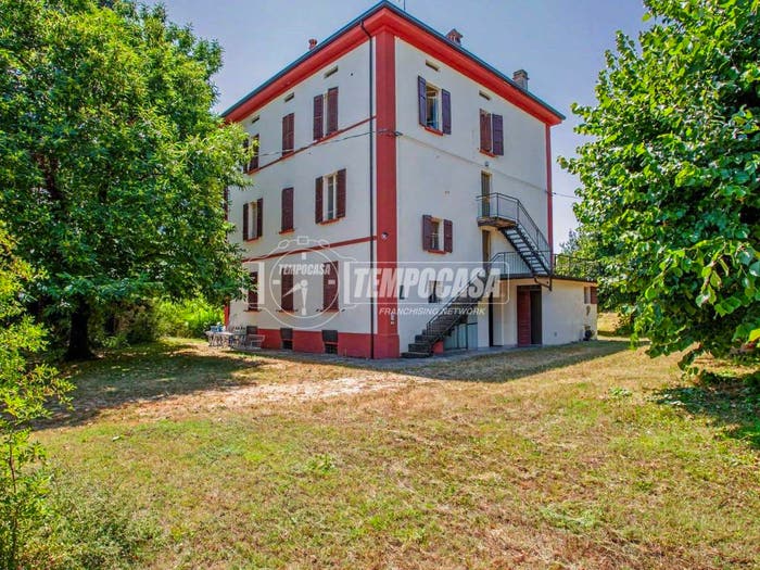 Appartamento con 5 locali in vendita in Via Roma, Centro, Casola Valsenio