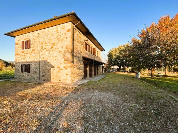 Casa con 6 locali in vendita in Località Manciano, Castiglion Fiorentino