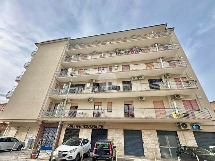Appartamento quadrilocale in vendita in Via Francesco de Pinedo, Centro, Acerra