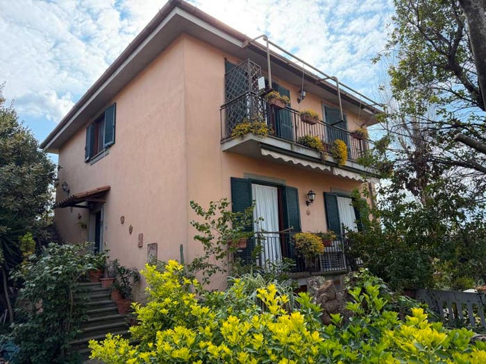 Casa con 6 locali in vendita in Via Mazzamagna, Frattocchie, Marino