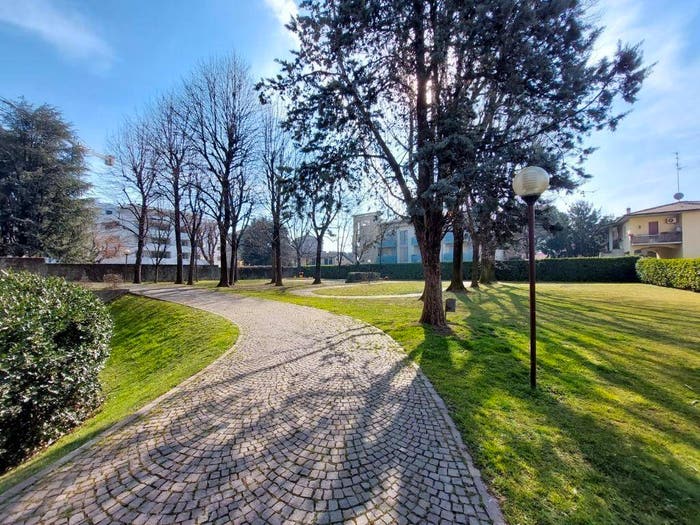 Appartamento quadrilocale in vendita in Via Cavallotti, Triante, Monza