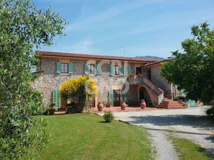 Casa con 6 locali in vendita in Via Pineta, Centro, Monsummano Terme