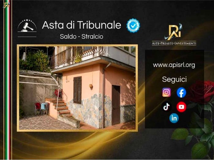 Appartamento trilocale in vendita in Frazione Valle S Martino, Centro Storico, Spoleto