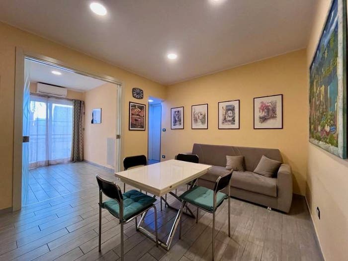 Appartamento trilocale in vendita in Via Milano, Laigueglia
