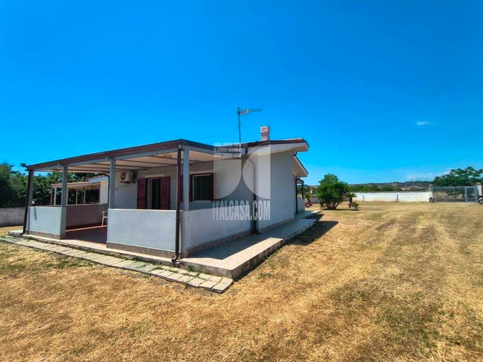 Casa trilocale in vendita in via achille, Lungomare Capocolonna, Crotone