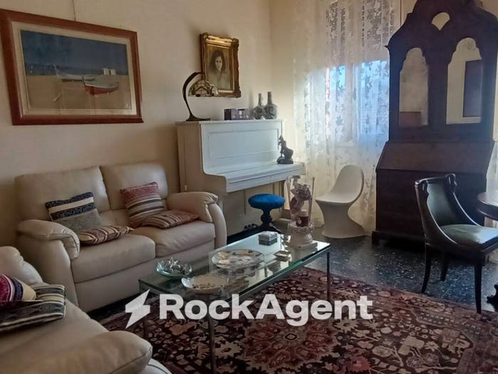 Appartamento trilocale in vendita in Corso Italia, Centro, Mede