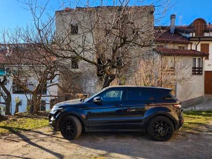 Casa con 6 locali in vendita in Roccavignale No Number, Valzemola, Roccavignale