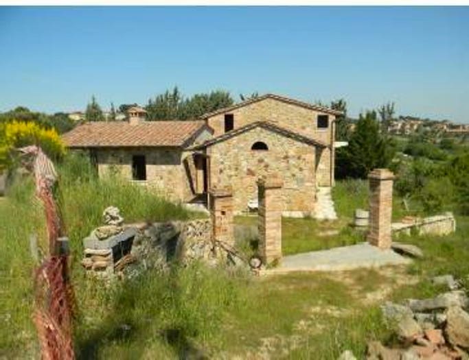 Casa con 6 locali in vendita in Montepulciano