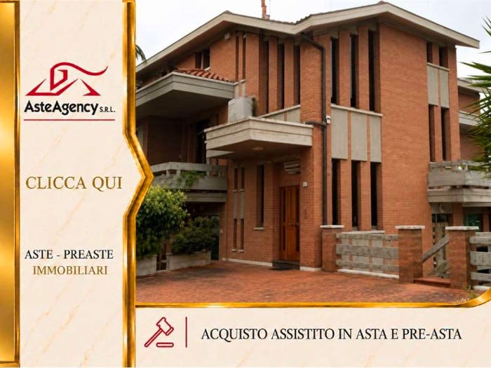 Appartamento con 5 locali in vendita in Via Fonte Orsola, Centro, Corridonia