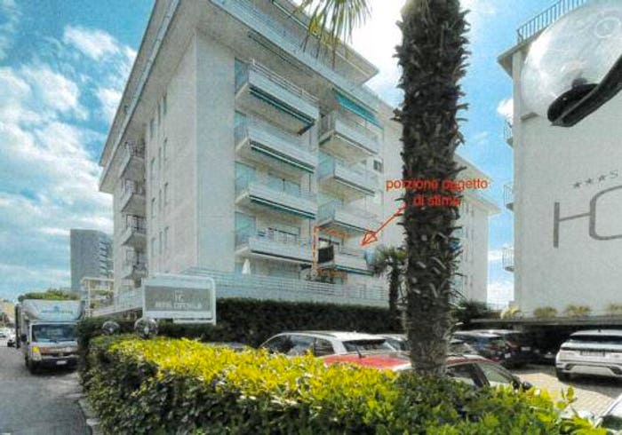 Appartamento quadrilocale in vendita in Via Padova, Lido Ovest Faro, Jesolo