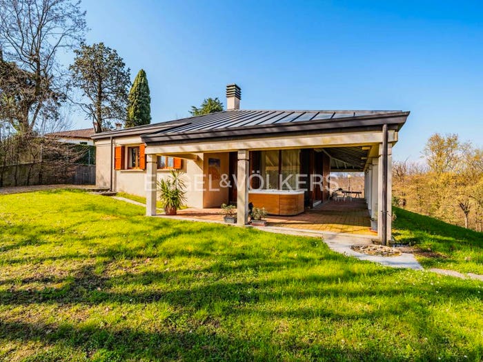 Casa con 5 locali in vendita in Viale degli Eroi, Nervesa della Battaglia