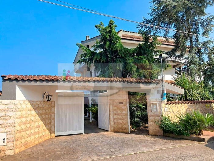 Casa con 6 locali in vendita in Via Mare dei Vapori, Banditella, Ardea