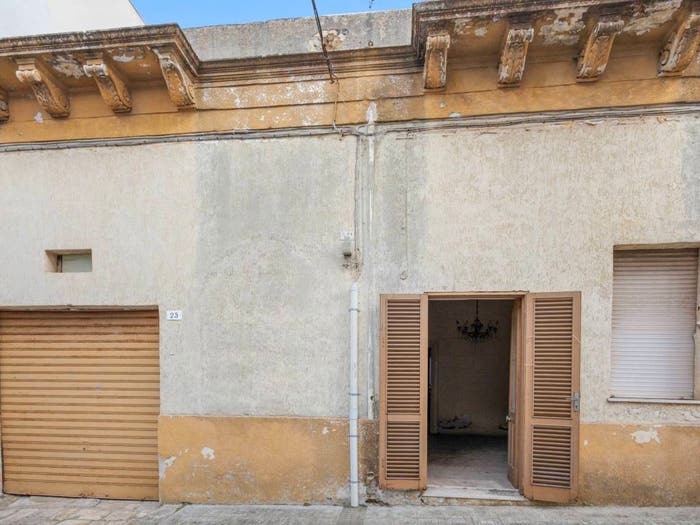 Casa trilocale in vendita in Via Don Luigi Sturzo, Tuglie