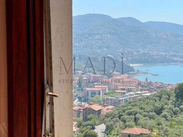 Appartamento trilocale in vendita in Via Pianelloni, Baia Blu Pozzuolo Tre Strade, Lerici