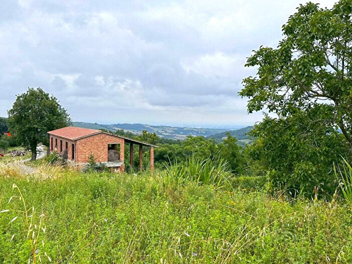 Casa con 5 locali in vendita in Località Teglio, Bettola