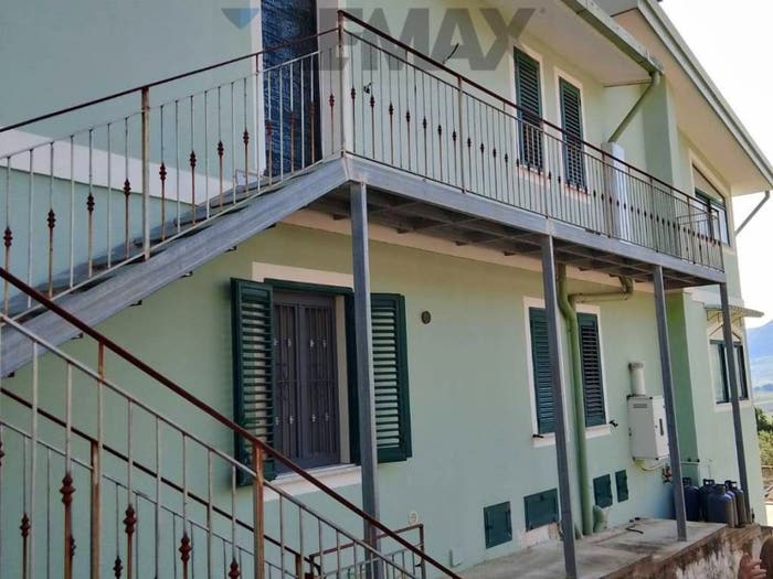 Appartamento con 6 locali in vendita in San Giuseppe Jato