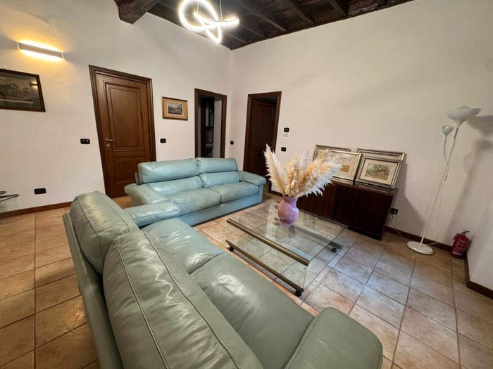 Appartamento trilocale in affitto in Via Paolina, Colle Oppio, Roma