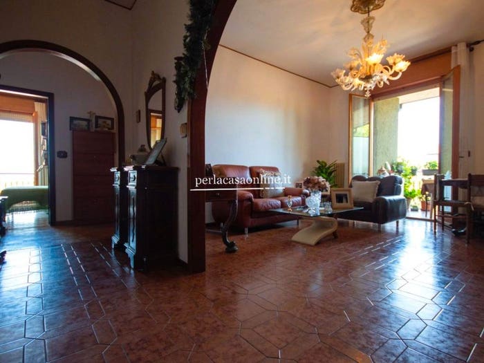 Appartamento con 5 locali in vendita in Via Plutarco, Romiti, Forlì