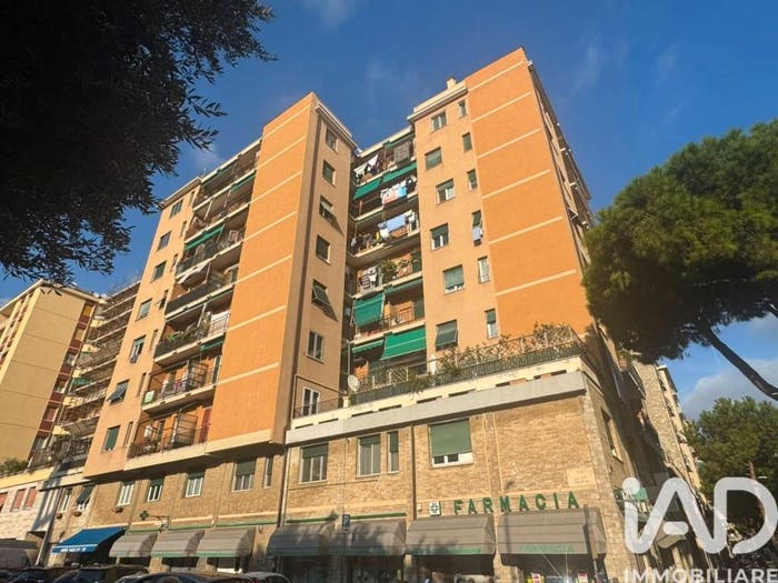 Appartamento quadrilocale in vendita in Corso tardy e benneck, Oltreletimbro Santa Rita, Savona