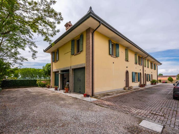Appartamento bilocale in vendita in Via Provane, Crevalcore