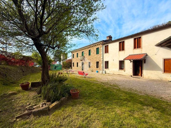 Casa con 6 locali in vendita in Via Calti, Vo'