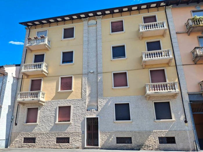 Appartamento quadrilocale in vendita in Via Giovanni Battista Gandino, Centro, Bra