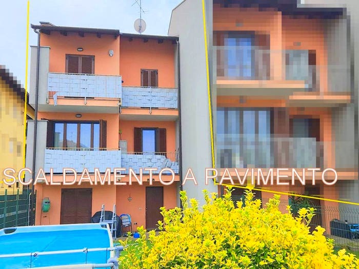 Casa quadrilocale in vendita in Corso Giacomo Matteotti, Centro, Oleggio