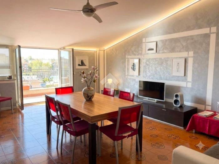 Appartamento con 6 locali in vendita in IITRAVERSA PER NOLA, Centro, San Paolo Bel Sito
