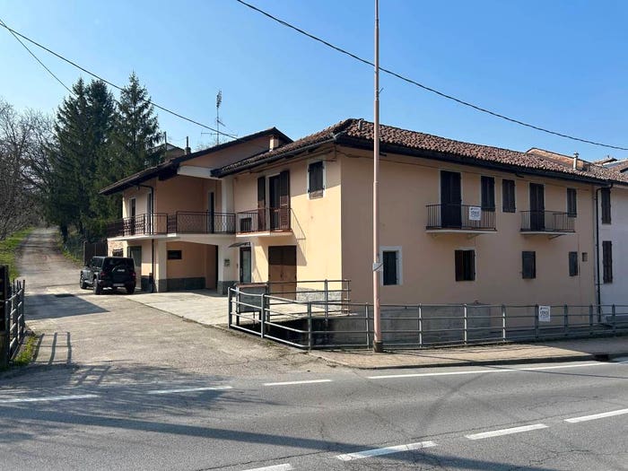 Appartamento trilocale in vendita in Strada Cauda, San Cassiano, Alba