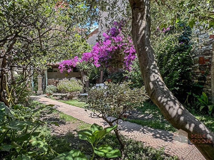 Casa con 10 locali in vendita in Via Settembre, Viareggio