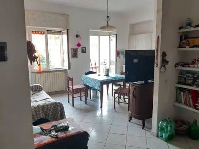 Appartamento trilocale in vendita in Petrarca, Centro, Piombino