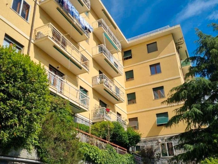 Appartamento trilocale in vendita in Salita Cataldi, Sestri Ponente, Genova