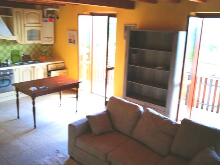 Appartamento bilocale in vendita in Via Monte Grappa, Centro, Cornalba