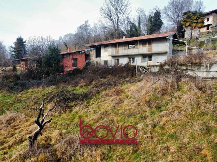 Casa quadrilocale in vendita in FRAZIONE PAROGNO, Zubiena