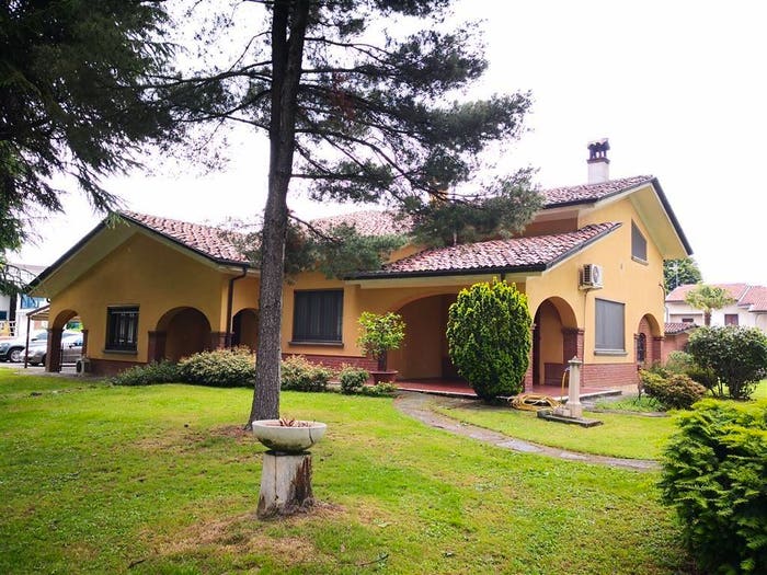 Casa quadrilocale in vendita in Polo Industriale, Codogno