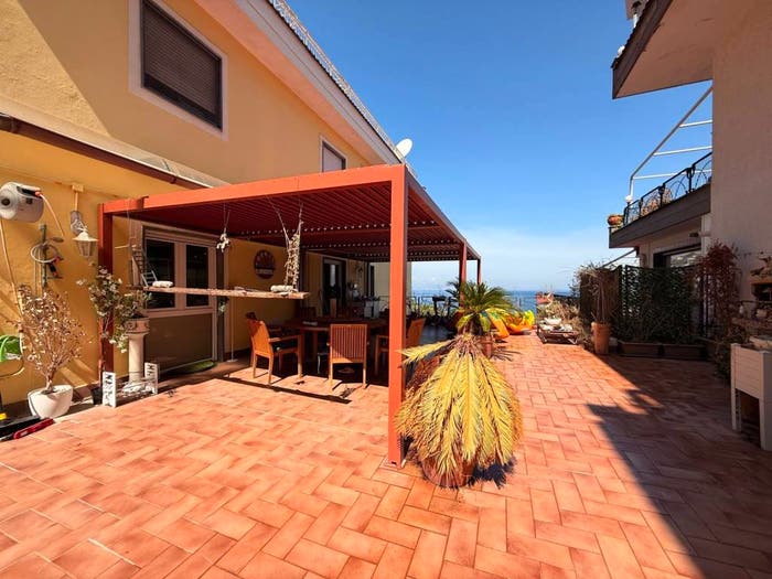 Appartamento quadrilocale in vendita in Via Capo, Sorrento