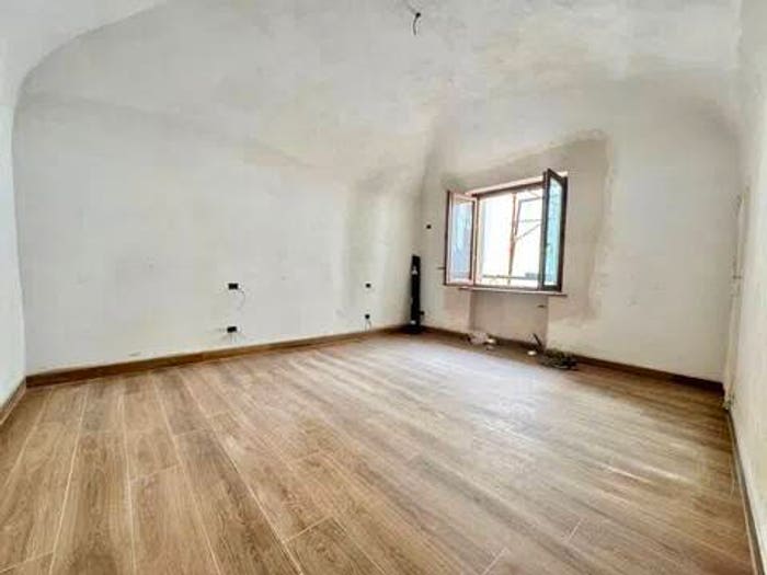 Casa quadrilocale in vendita in Via Marconi No Number, Pasturana