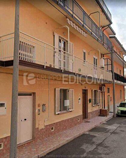 Appartamento con 5 locali in vendita in via Dante Alighieri, Centro, Botricello
