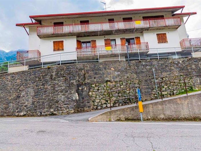 Appartamento quadrilocale in vendita in Via Belvedere, Serina
