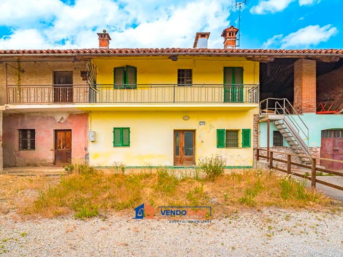 Casa quadrilocale in vendita in Busca