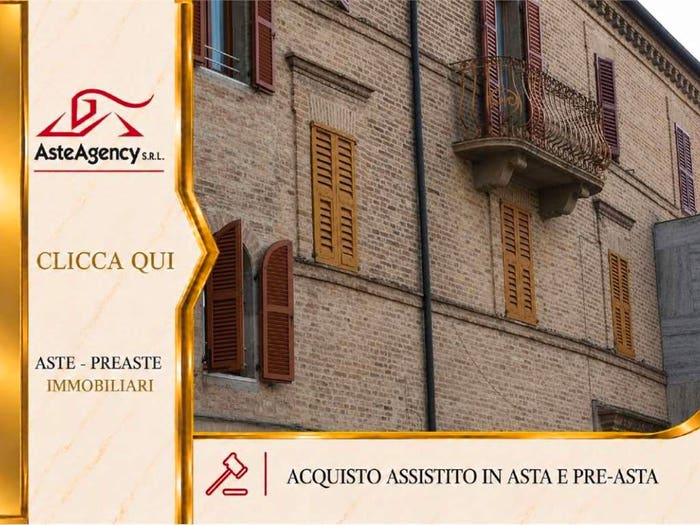 Casa con 6 locali in vendita in Via San Francesco, Centro, Corridonia