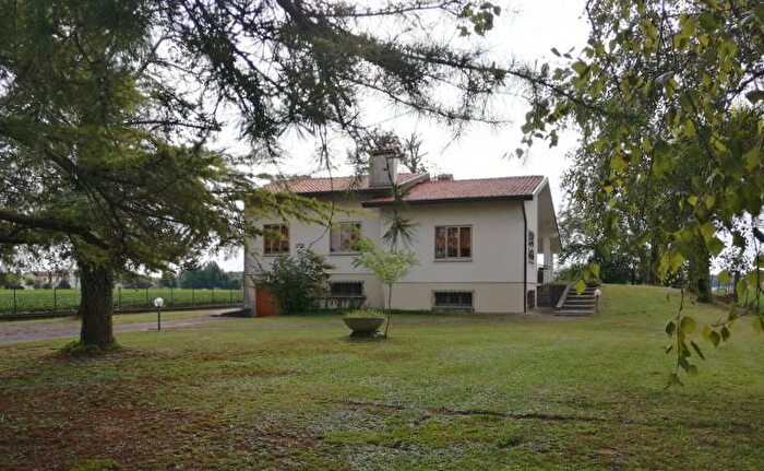 Casa con 5 locali in vendita in Via delle Acacie, Romans, Varmo